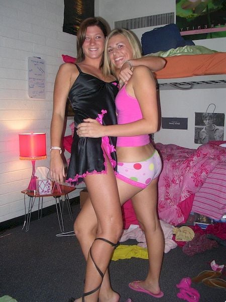 Lesbian Amateur Public - Teenage Decadence Picture Gallery of Teen BFF Party Girls